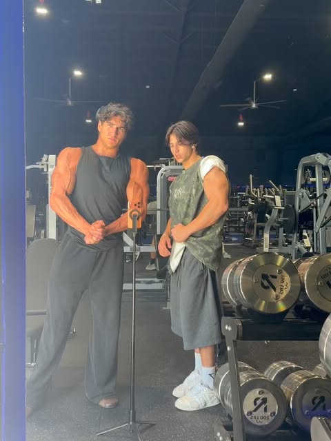 Jacobo and Nuno in the gym
